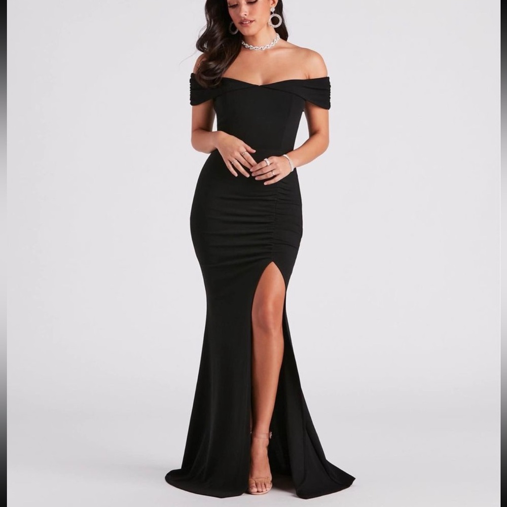 Black gown formals dress
